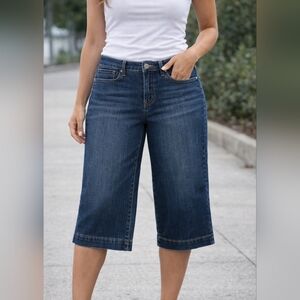 Tribal Denim Capri Jeans – Size 14